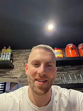 Snapshot of trainwithme chatting on 30, 4, 2026 trainwithme online show from 30, 4, 2026
