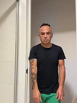 Snapshot of mateocali25 chatting on 15, 5, 2026 mateocali25 online show from 15, 5, 2026