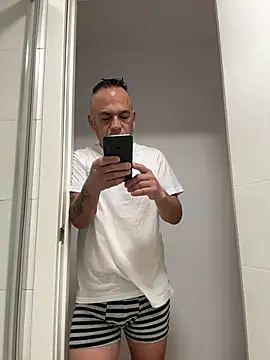 Snapshot of mateocali25 chatting on 16, 5, 2026 mateocali25 online show from 16, 5, 2026