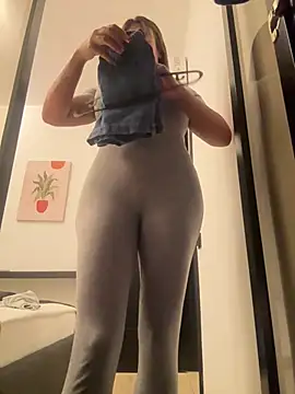 Snapshot of ultimate_PAWG chatting on 19, 6, 2026 ultimate PAWG online show from 19, 6, 2026