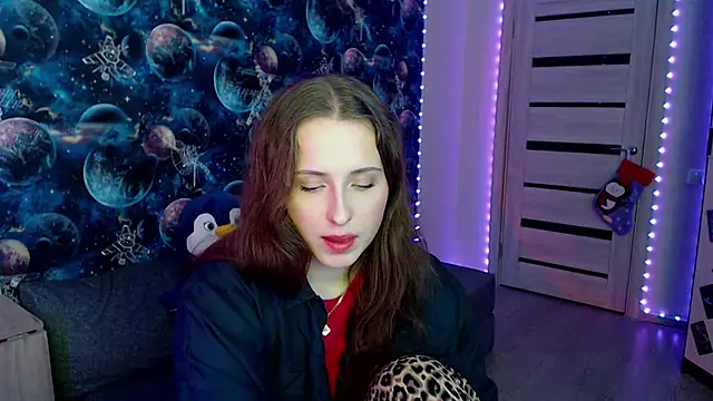 Snapshot of BarbiePieer chatting on 5, 12, 2025 BarbiePieer online show from 5, 12, 2025