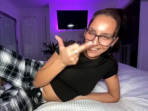 Snapshot of Missalex_xo chatting on 16, 10, 2025 Missalex xo online show from 16, 10, 2025