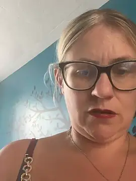Snapshot of lady_gloria69 chatting on 1, 6, 2026 lady gloria69 online show from 1, 6, 2026