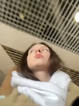 MilaBee online show from 22, 3, 2025