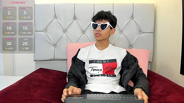 Snapshot of Ethan_Westt chatting on 21, 3, 2025 Ethan Westt online show from 21, 3, 2025