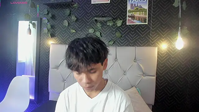Snapshot of Ethan_Westt chatting on 18, 5, 2026 Ethan Westt online show from 18, 5, 2026