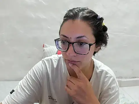 DulceXmile online show from 7, 1, 2026