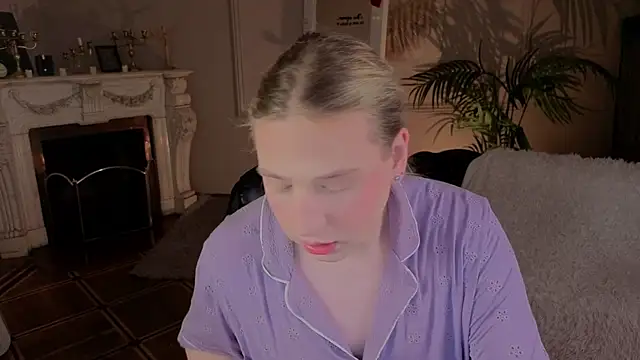 Snapshot of Jes_Solar chatting on 9, 4, 2026 Jes Solar online show from 9, 4, 2026