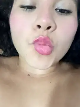 Snapshot of daika31 chatting on 17, 9, 2025 daika31 online show from 17, 9, 2025