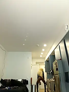 ItsBarbieBitcxxxx69 online show from 10, 3, 2026