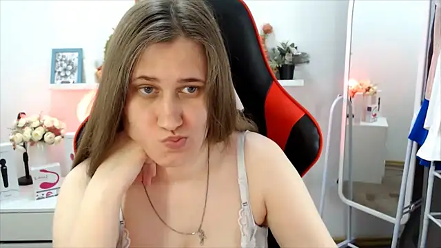 Snapshot of Lucky_Lana chatting on 3, 6, 2026 Lucky Lana online show from 3, 6, 2026
