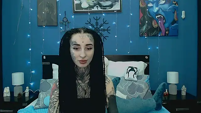 Snapshot of Velvetbat chatting on 8, 5, 2026 Velvetbat online show from 8, 5, 2026