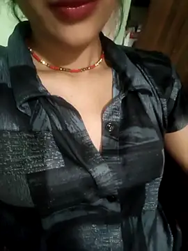 Eshwari Chopra online show from 3, 4, 2026