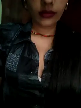 Snapshot of Eshwari_Chopra chatting on 1, 5, 2026 Eshwari Chopra online show from 1, 5, 2026