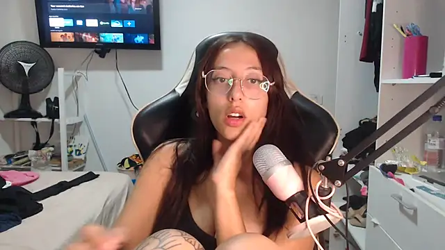 babygirlfree online show from 17, 3, 2026