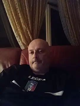 Alexis Bull online show from 20, 5, 2026