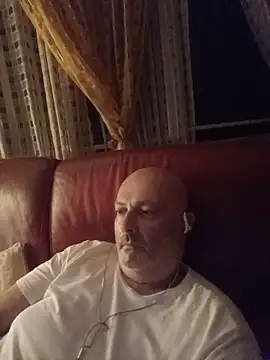 Alexis Bull online show from 30, 5, 2026