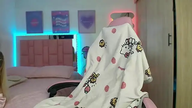 Snapshot of lunesweet chatting on 27, 9, 2025 lunesweet online show from 27, 9, 2025