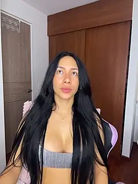 ArianaReynoldss online show from 12, 3, 2026