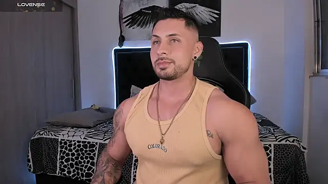 Snapshot of santi_aesthetic chatting on 5, 6, 2026 santi aesthetic online show from 5, 6, 2026