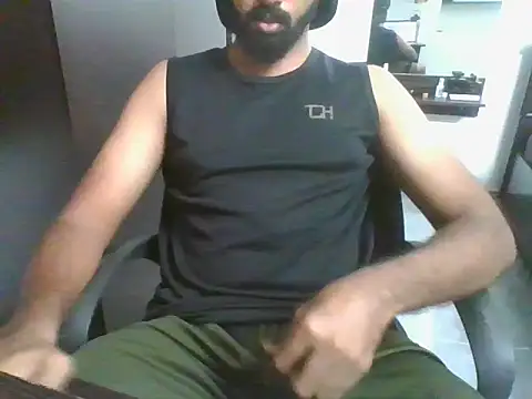 Snapshot of lovelyakash69 chatting on 4, 8, 2026 lovelyakash69 online show from 4, 8, 2026