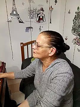 katrina perez online show from 5, 2, 2026