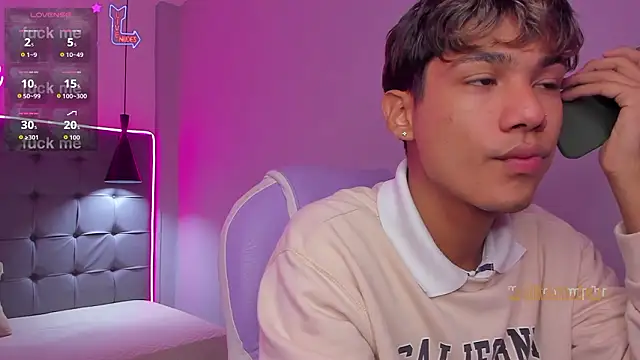 Snapshot of OliverTwinky chatting on 5, 2, 2026 OliverTwinky online show from 5, 2, 2026