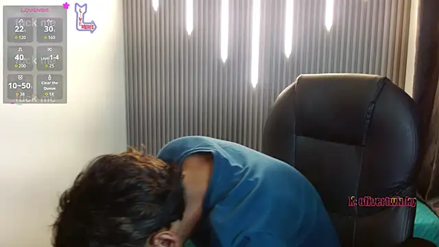 Snapshot of OliverTwinky chatting on 17, 2, 2026 OliverTwinky online show from 17, 2, 2026