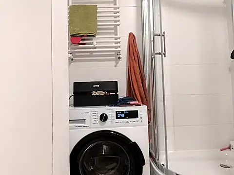 Snapshot of MoonlitLust chatting on 9, 6, 2026 MoonlitLust online show from 9, 6, 2026