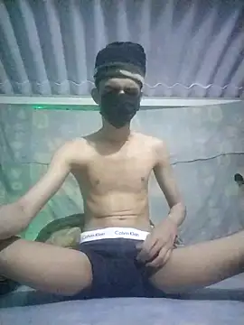 HannanKhan25 online show from 8, 11, 2025