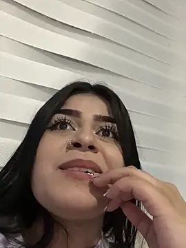 Kariina  69 online show from 18, 11, 2025