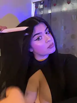 Snapshot of Kariina__69 chatting on 6, 6, 2026 Kariina 69 online show from 6, 6, 2026