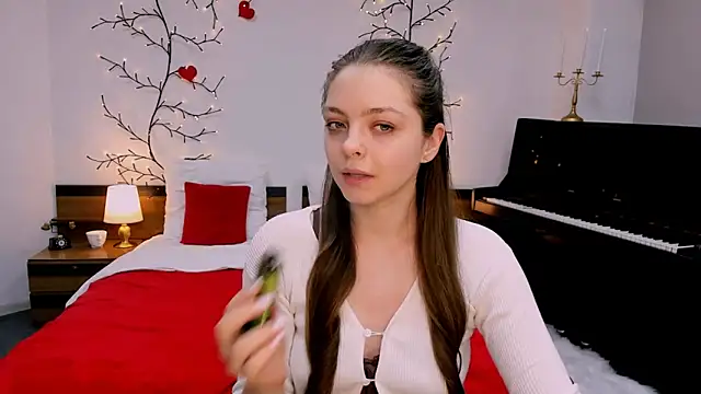 marshmallowee online show from 23, 3, 2025