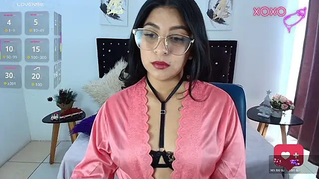 Ariana F W online show from 19, 12, 2025