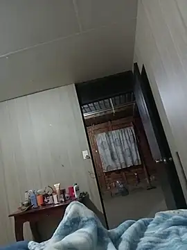 Snapshot of luuiss12 chatting on 22, 11, 2025 luuiss12 online show from 22, 11, 2025