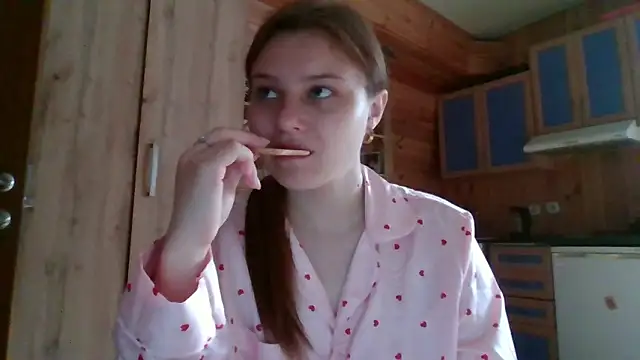 Snapshot of Little_shygirl chatting on 18, 10, 2025 Little shygirl online show from 18, 10, 2025