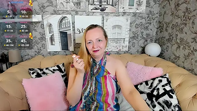 Karen Villis online show from 16, 11, 2025