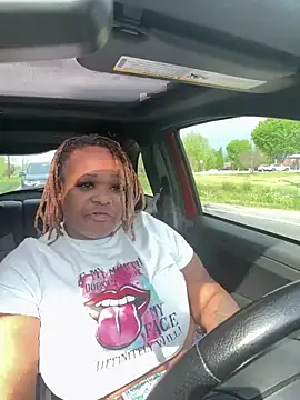 RoyalQueen2u online show from 24, 4, 2026