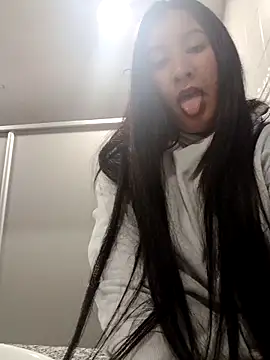 Snapshot of hotCOUPLEPETRA chatting on 5, 5, 2026 hotCOUPLEPETRA online show from 5, 5, 2026
