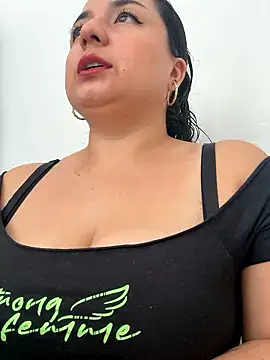 Snapshot of bluum chatting on 15, 1, 2026 bluum online show from 15, 1, 2026