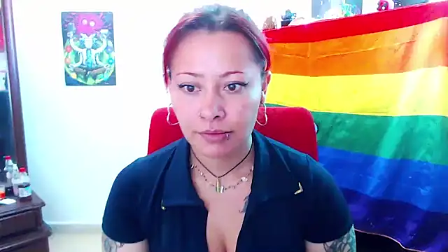 Snapshot of Aleja2530 chatting on 2, 10, 2025 Aleja2530 online show from 2, 10, 2025