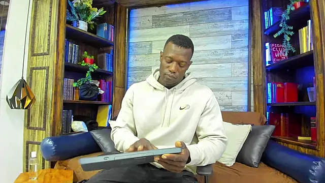 Snapshot of MarcusBlack_ chatting on 14, 7, 2026 MarcusBlack online show from 14, 7, 2026