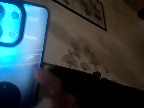 Snapshot of Vince072 chatting on 30, 9, 2025 Vince072 online show from 30, 9, 2025