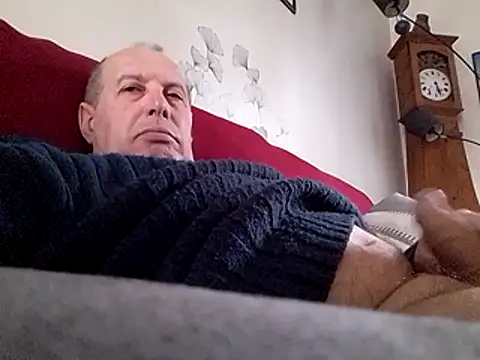 Snapshot of Vince072 chatting on 10, 1, 2026 Vince072 online show from 10, 1, 2026