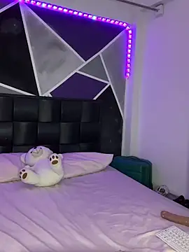 jazminslut online show from 20, 5, 2026