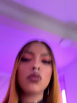 AnnahiBaker online show from 7, 1, 2026