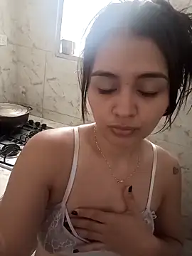 Snapshot of tifanny_turner chatting on 17, 9, 2025 tifanny turner online show from 17, 9, 2025