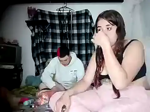 Snapshot of twodoo chatting on 30, 9, 2025 twodoo online show from 30, 9, 2025