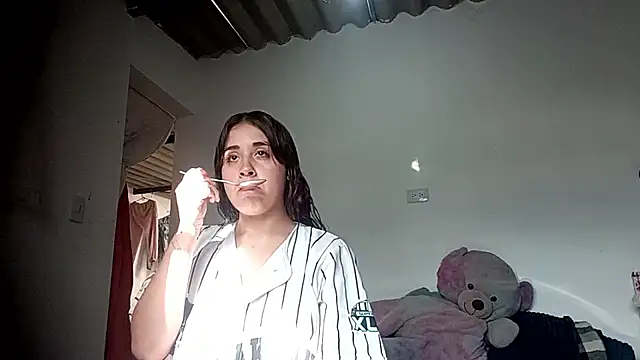 Snapshot of twodoo chatting on 14, 10, 2025 twodoo online show from 14, 10, 2025