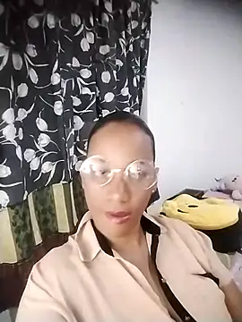 EbonyHorrny online show from 31, 10, 2025